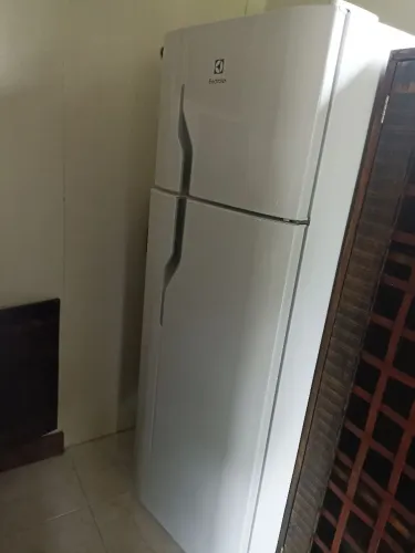 Geladeira Electrolux duplex Defrost 220V