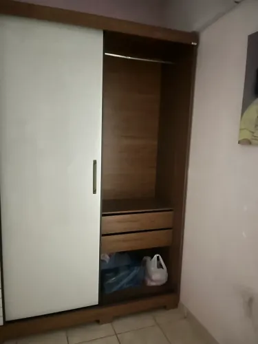 Guarda roupa MDP semi novo 