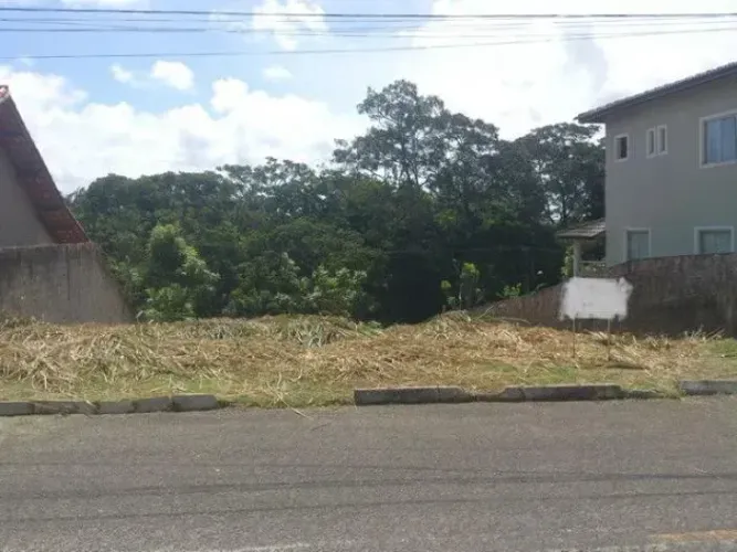 VILLAS DO BOSQUE, EXCELENTE LOTE/TERRENO, NASCENTE.