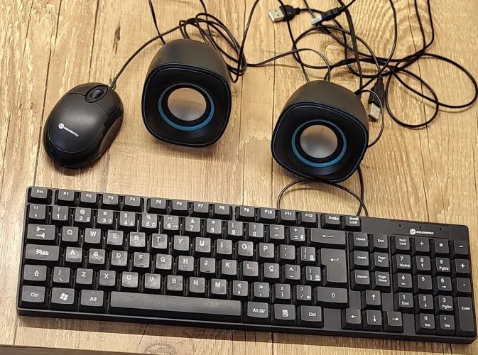 Kit Completo para PC - Teclado + Mouse + Caixas de Som USB