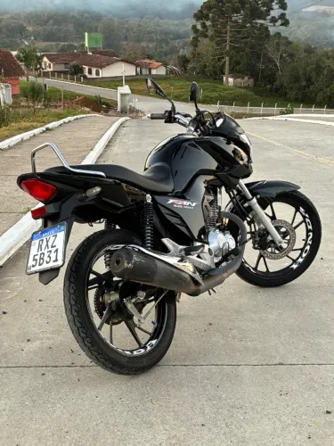 Honda CG 160 Fan 2023 - Preta - Baixa Km