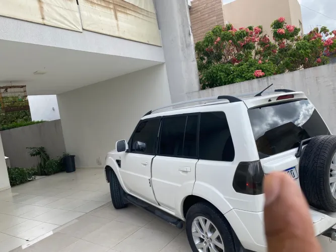 Mitsubishi Pajero TR4 2.0 Flex 16V 4X2 Aut. 2013