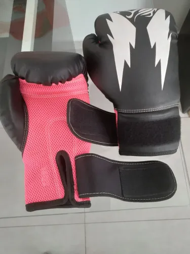 Luva boxe/Muay Thai da marca Talenttos Sport Fight