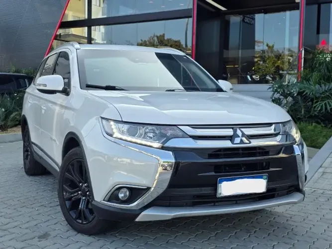 Mitsubishi Outlander Comfort 2.0 16V Aut. 2018