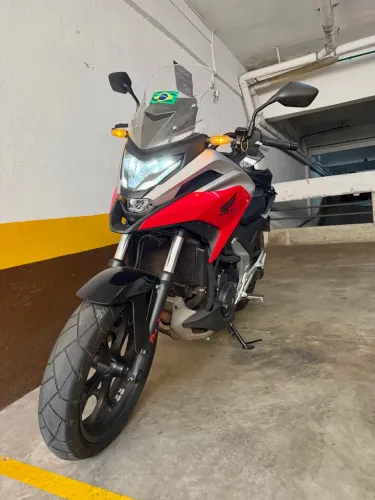 NC 750 DCT MUITO NOVA