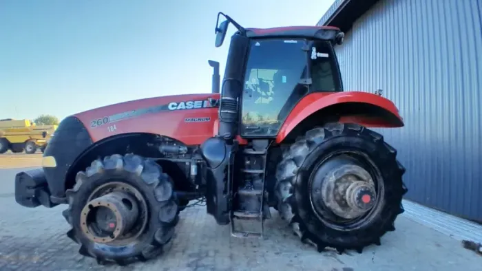 Trator Case IH Magnum 260