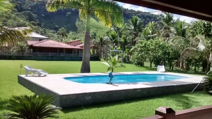 Excepcional espaço verde para temporada e pequenos eventos em Silva Jardim, RJ