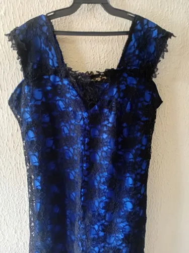 Vestido com renda Italiana..