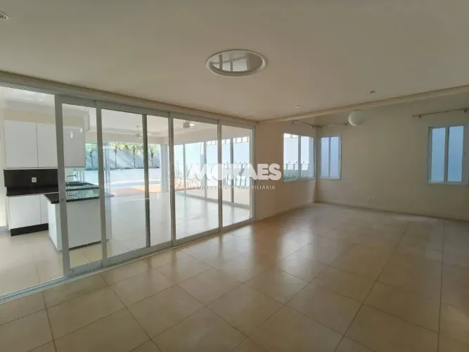 Casa com 3 quartos para alugar por R$ 12.000/mês - Estoril V - Bauru/SP