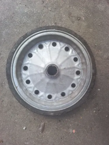 Roda de carrinho de mão
