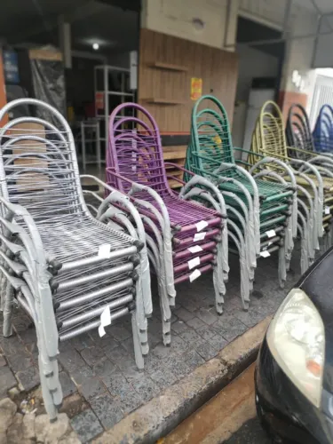 CADEIRAS DE FIO PARA AREA, NOVAS