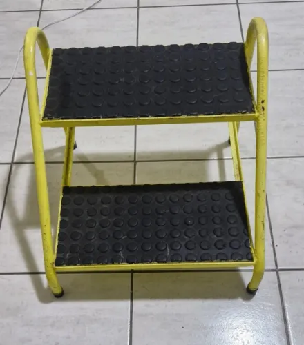 Escada para uso profissional ou pessoal
