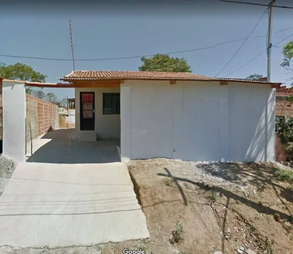 Casa com 2 dormitórios à venda, 150 m² por R$ 300.000,00 - Bom Jardim - Guaratinguetá/SP