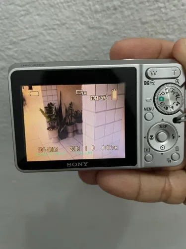 Sony cyber-shot DSC-S750