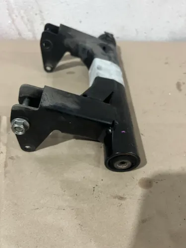 Suporte do motor nmax 2021 usado original 