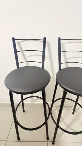02 Banquetas aço