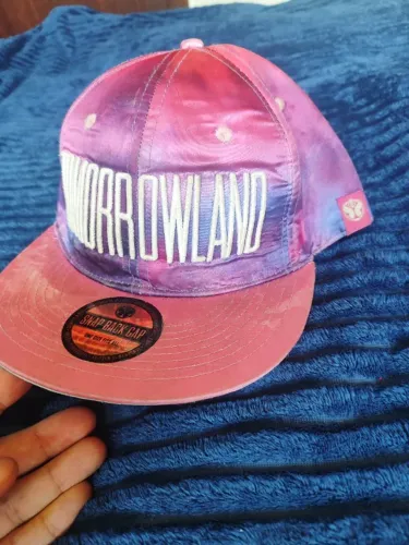Boné Tomorrowland Oficial Rosa we are Unite comprado em 2015 dentro do evento.
