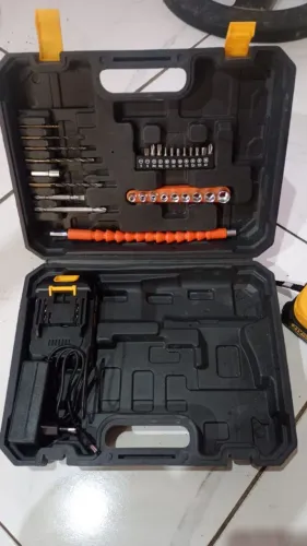 Parafusadeira black tools