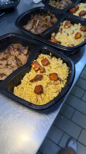 AUXILIAR DE COZINHA