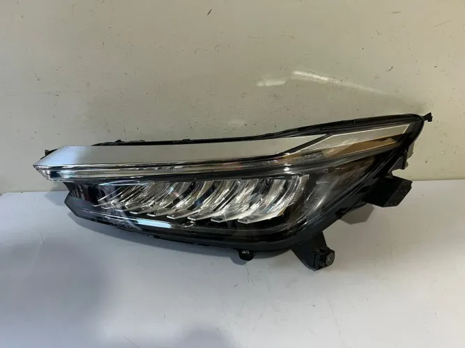 Farol esquerdo City Touring / Com Led 2022/2023/2024/2025/2026
