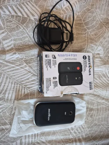 Celular Flip Britania