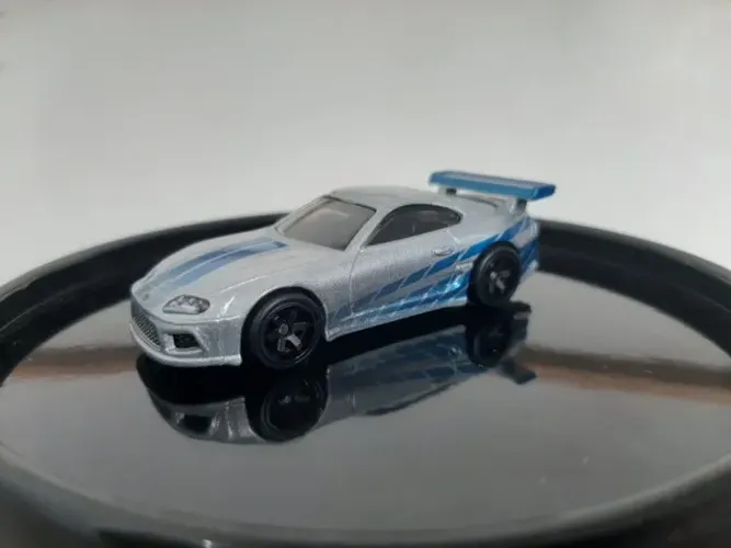 Hot Wheels Premium Supra Velozes e Furiosos (Loose)