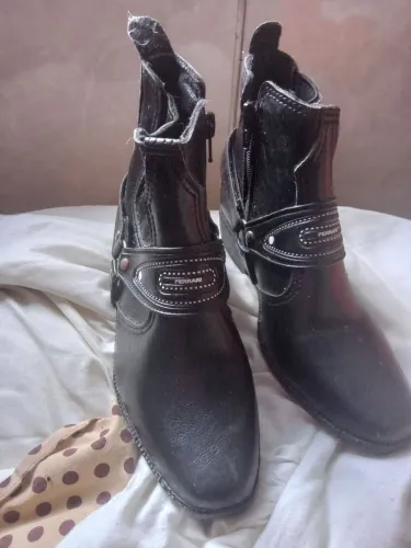 Bota infantil