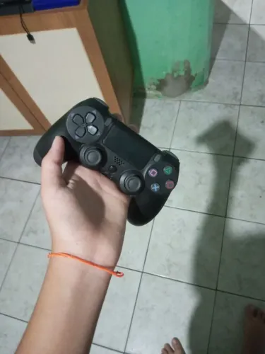 Controle de PS4 novo