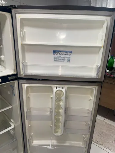 Geladeira Electrolux dff37 110v