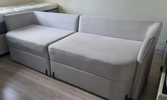 Sofá moderno com 2.20 metros de comprimento