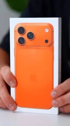 Vendo IPhone 17 pro Max na caixa com nota fiscal