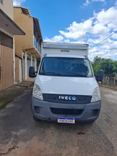 Iveco daily 55c17 2013 em ótimas condições