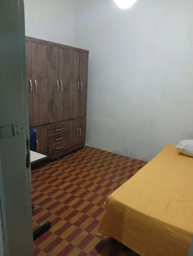 Quarto individual no Centro de João Pessoa