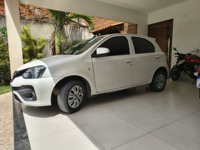 Toyota Etios X 1.3 Flex 16V 5P Mec. 2020