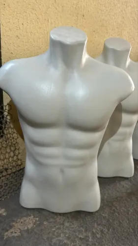 Manequim masculino