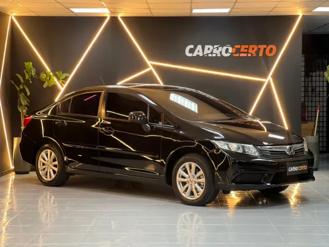 Honda Civic Sedan LXS 1.8/1.8 Flex 16V Mec. 4P 2014