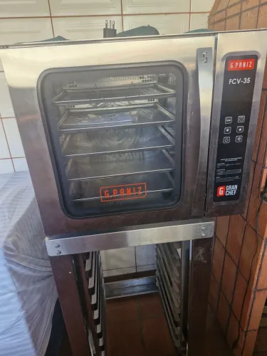 Forno Turbo vapor 5 esteiras 75 litros fcv35 G-PANIZ 220V PRATEADO,SUPORTE EM INOX