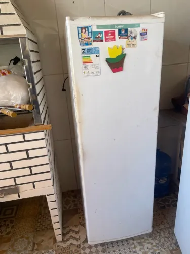 Geladeira Consul de 1 porta (linha Facilite / Compacta).
