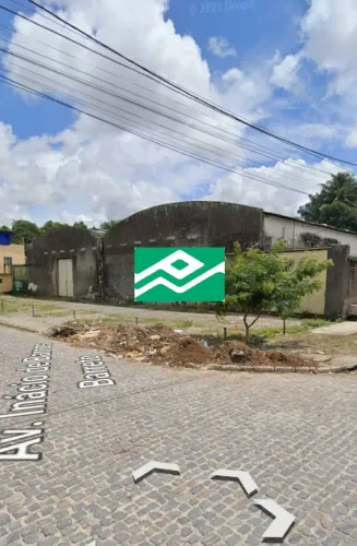 Galpão com área livre na Várzea