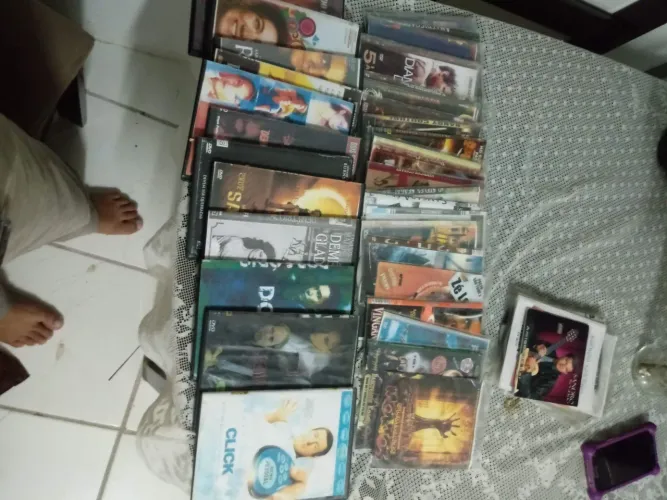 55 DVD'S VARIADOS SEM SER ORIGINAL