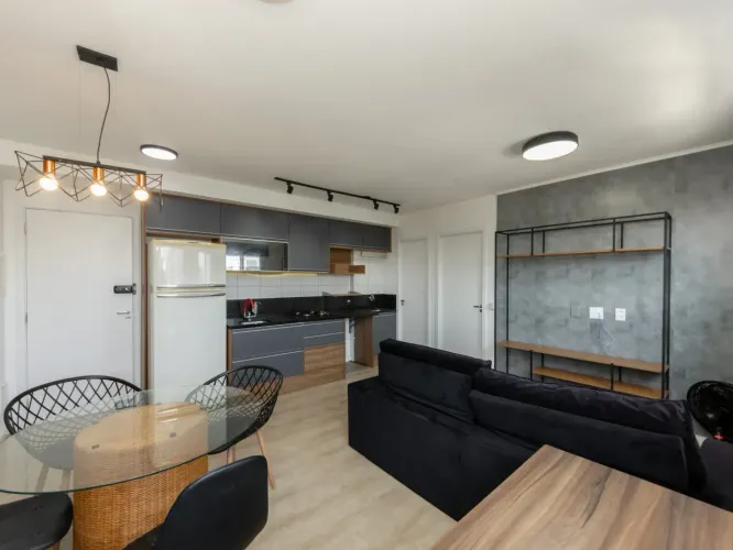 Apartamento à venda no Condomínio Mobi One Saude no Chácara Inglesa em São Paulo - SP