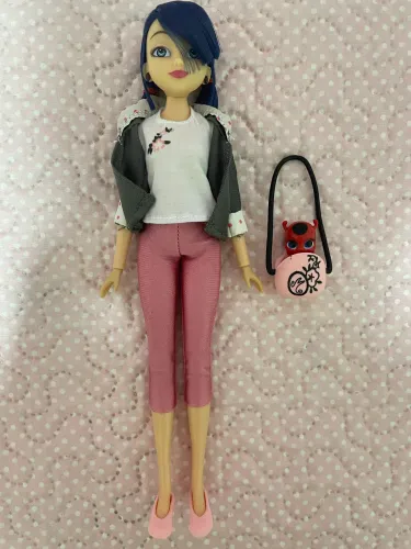 Boneca Miraculous Ladybug Marinette Superhero Secret Com Acessórios - Multikids