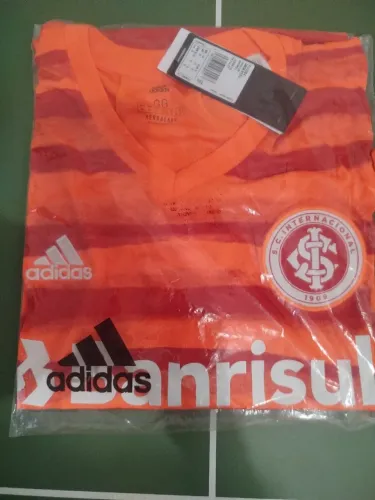 Camisa Internacional 3 modelo 2020/2021