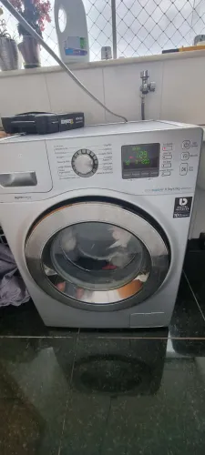 Vendo Lava e Seca Samsung EcoBubble 8,5kg Digital Inverter, modelo WD856UH, 127v.