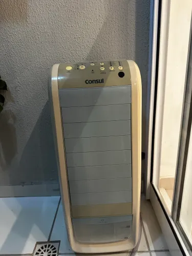 Climatizador de ar quente e frio consul