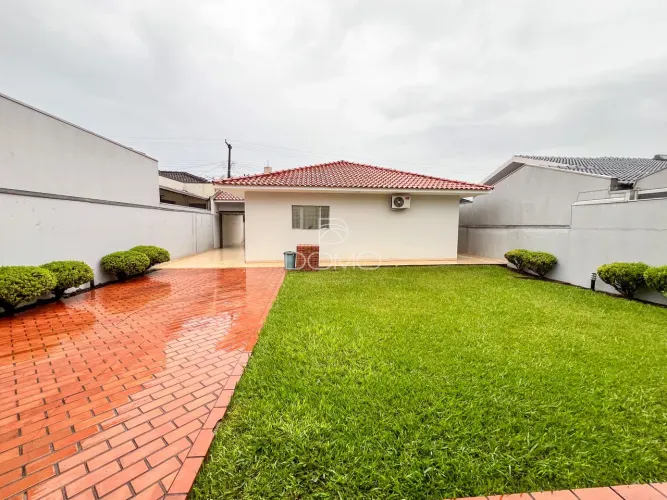 Casa com 3 Dormitórios no Condomínio São Carlos, Parque Verde, CASCAVEL - PR