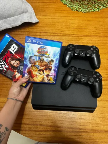 PS4 slim 1tb