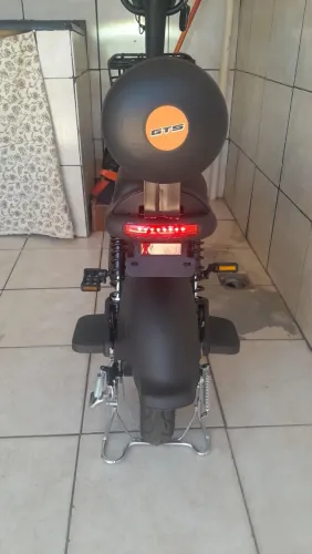 Vende - se bicicleta eletrônica. Nova