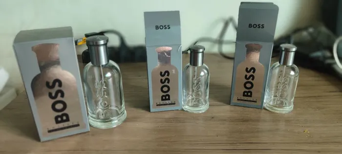 Vende-se frascos originais vazios do perfume Hugo Boss Eau de Toilette