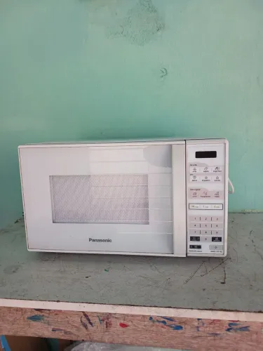 Microondas Panasonic 18 L